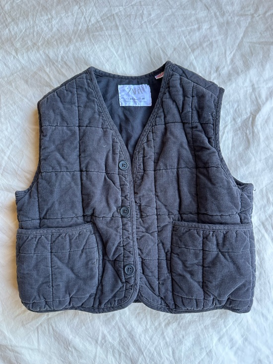 Zara Other - Zara Quilted Corduroy Vest in Charcoal